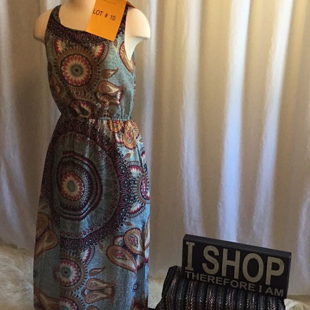 Multi colored maxi dress w/sheer overlay in size 8